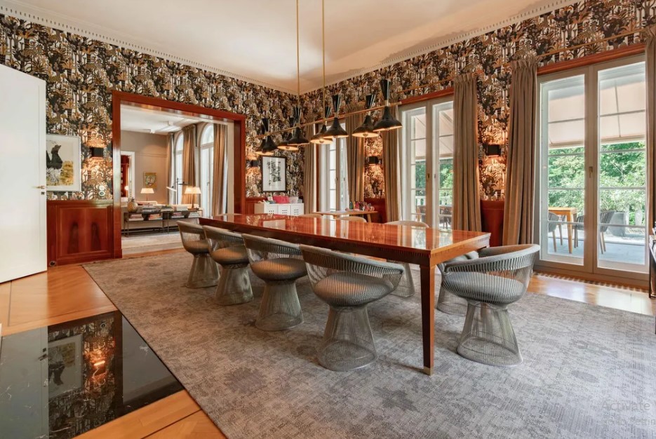 8-Zimmer-Villa zu verkaufen